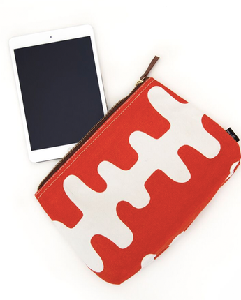 Pouch, Echo Tangerine, Medium